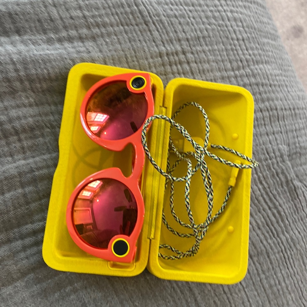 Snapchat Spectacles 1 - Pink